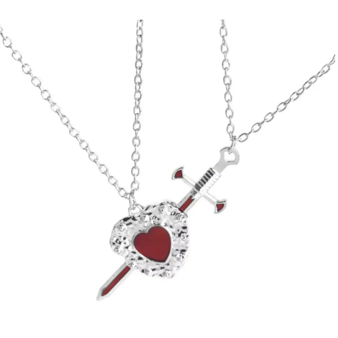 Enlace Eterno Collar Corazón Espada