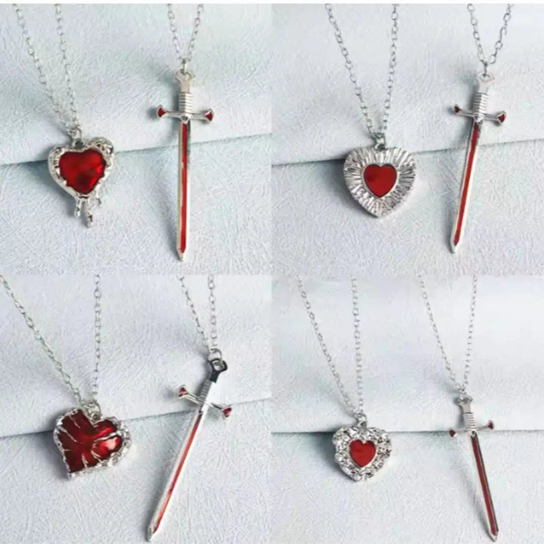 Enlace Eterno Collar Corazón Espada