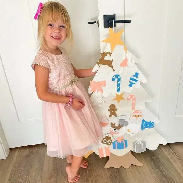 Árbol navideño de fieltro con luces LED – 32 piezas decorativas