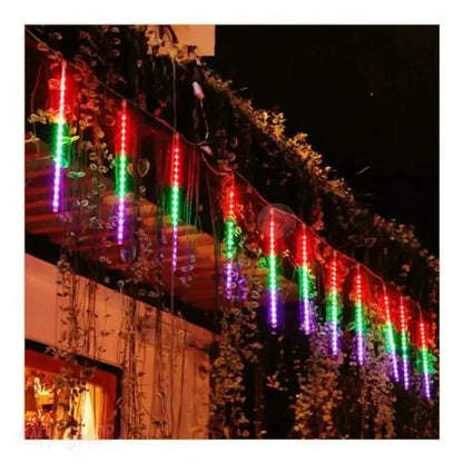 BrillaFest LED – Instalación LED Lágrima Meteoro